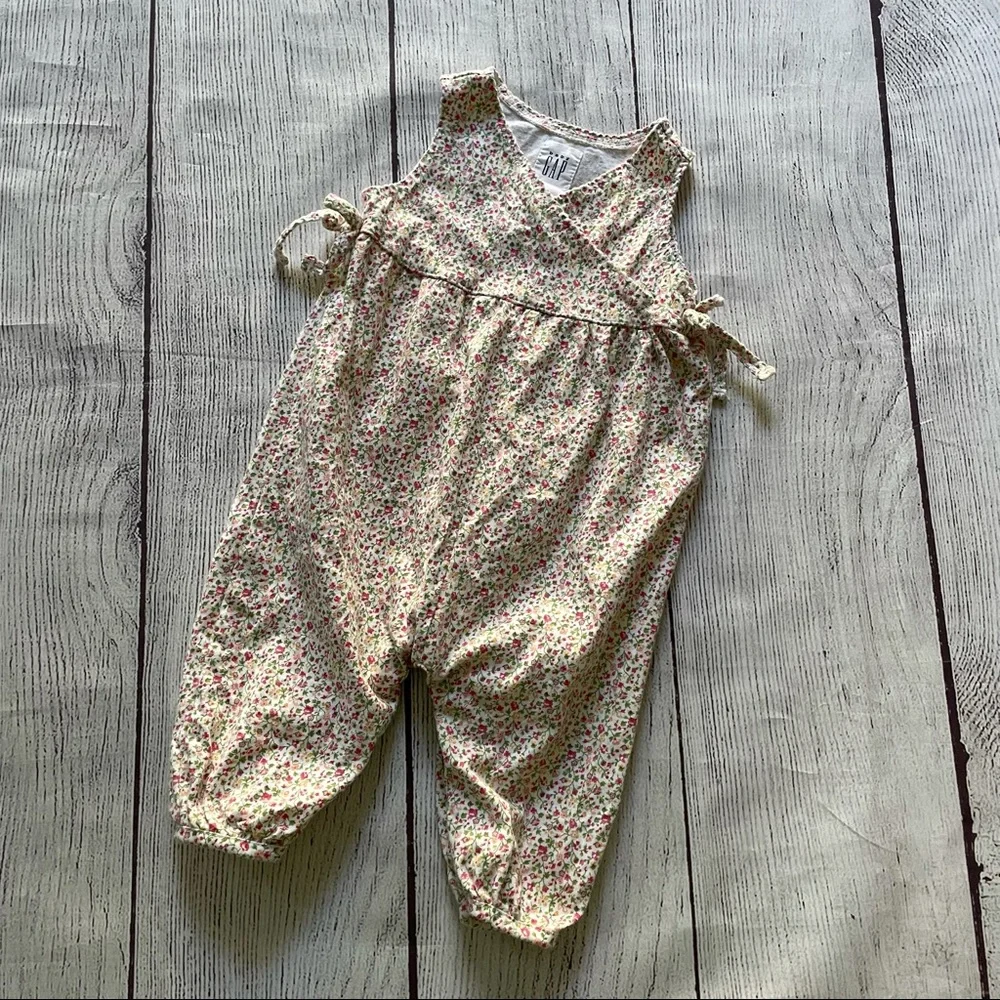 Baby Gap Pink and Green Floral Romper size 3-6 months